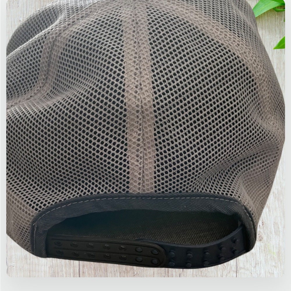Volcom Hat - Picture 2 of 5